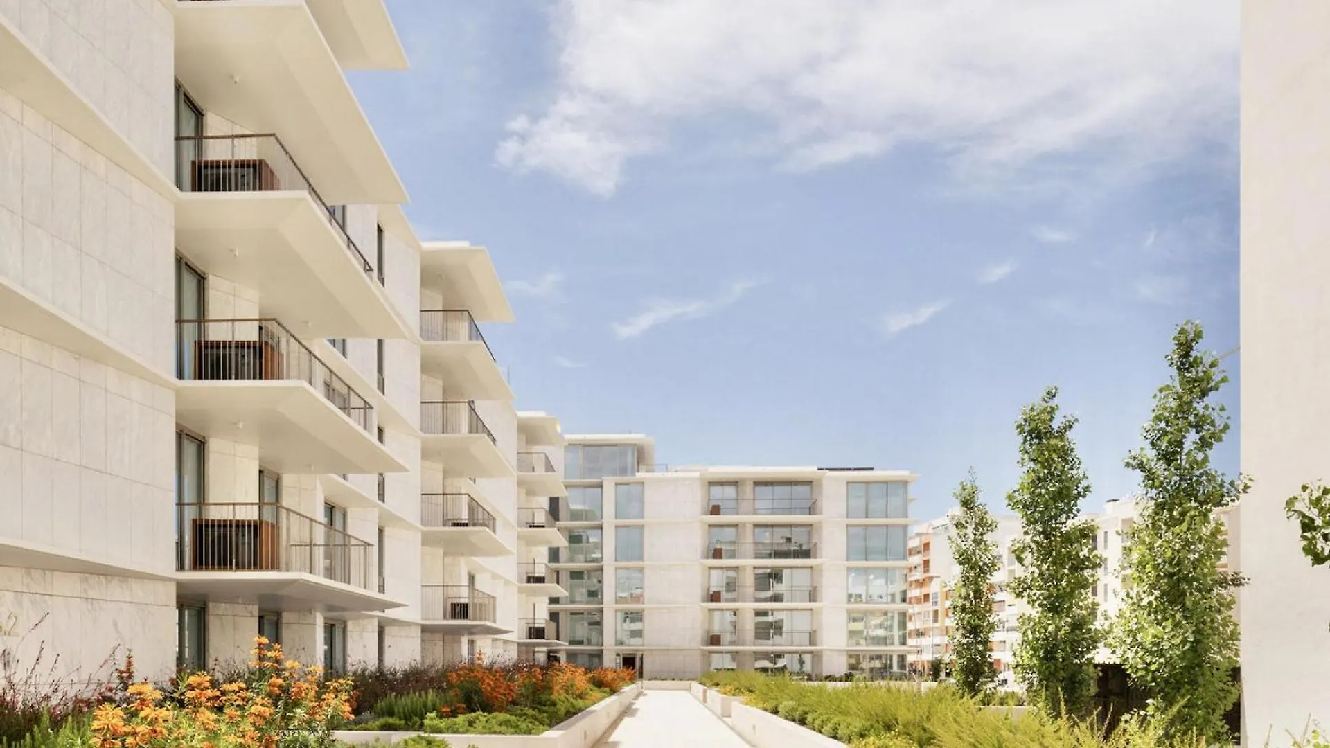 Bayline Luxury Spa And Pool Apartment Armacao de Pera Portugal